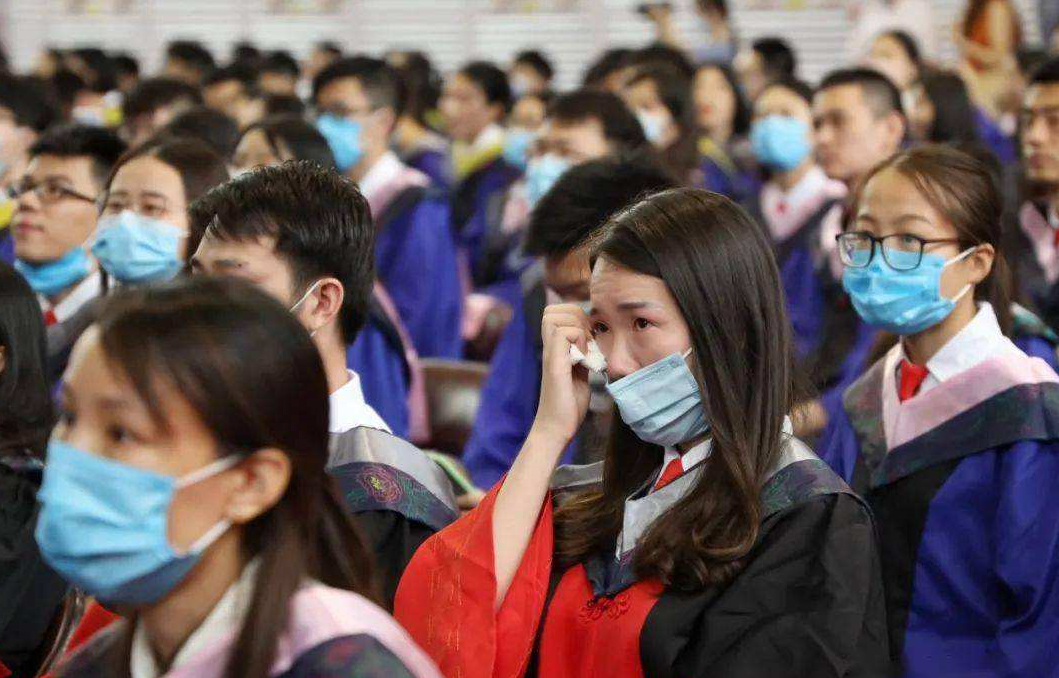 西电拟清退33名失联超期博士生，作为学生对此你有何评价？