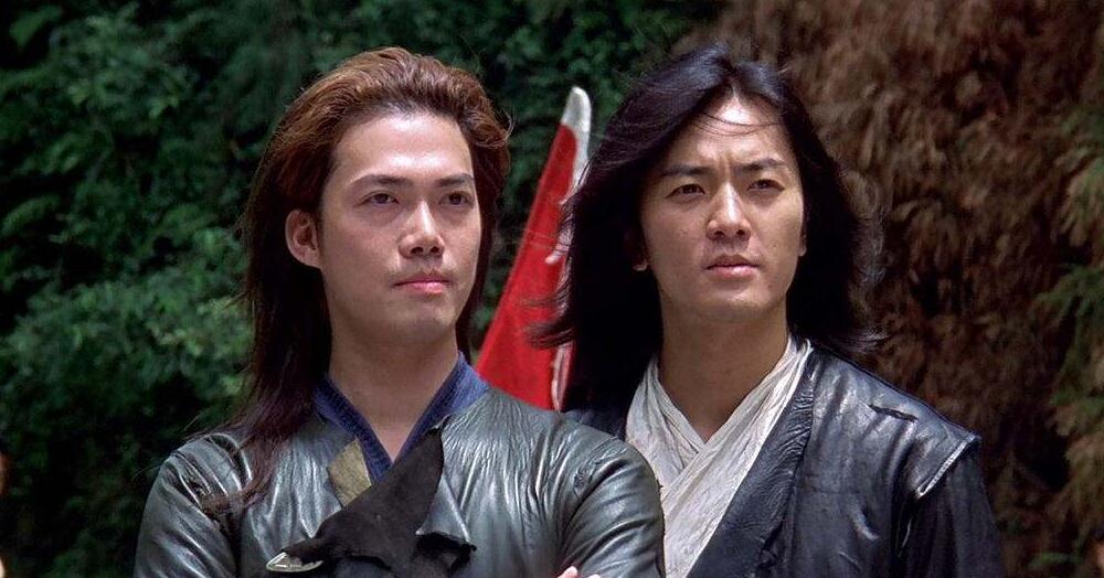《风云雄霸天下》里的4句诗是什么？