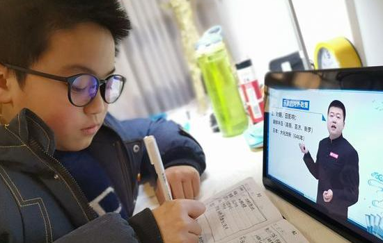人民日报四问校外培训乱象，培训教育行业存在什么问题？