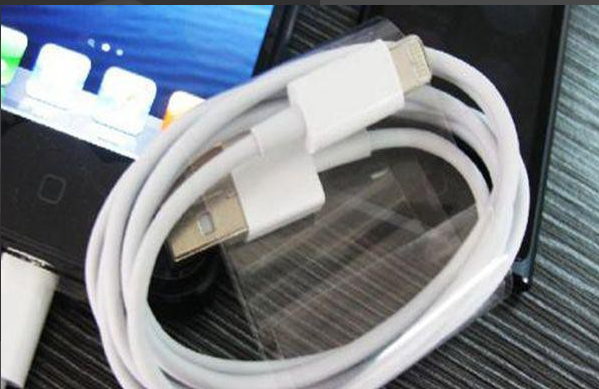 ipad2长期未使用，准备使用时无法开机，充不上电
