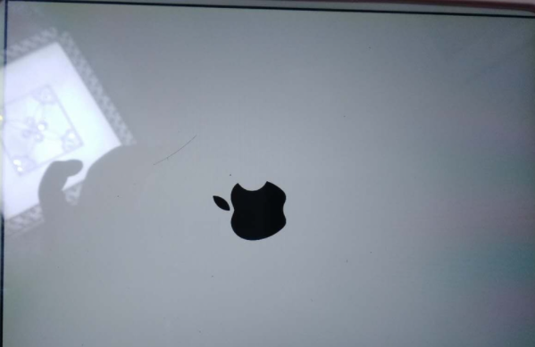ipad2长期未使用，准备使用时无法开机，充不上电