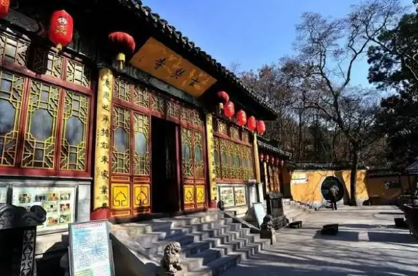 拜鬼的鬼得一捉到底！供奉战犯的“吴啊萍”被刑拘，她为何会供奉战犯？