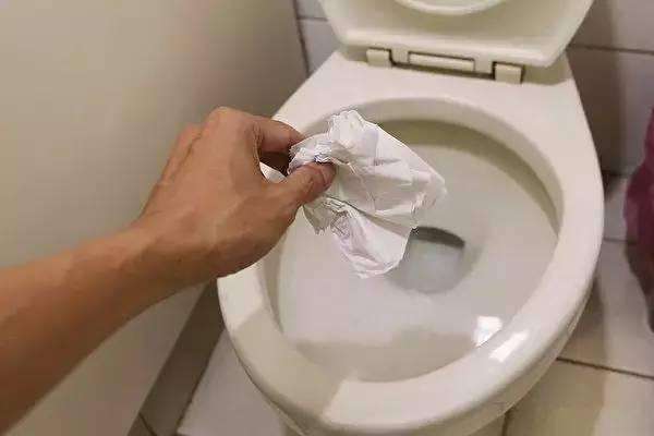 女厕所门口为啥永远都在排队？